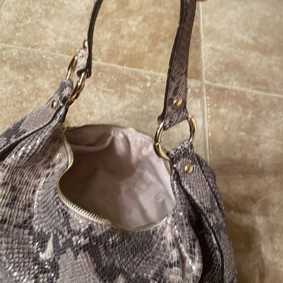 Snakeskin Michael Kors purse - Picture 4 of 4
